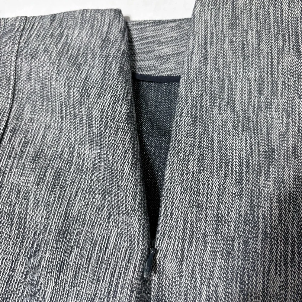 Derek‎ Lam Textured Denim Slubby Weave of White & Blue Trumpet Back Detail. USA